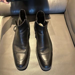 Worn a few time in very good condition.